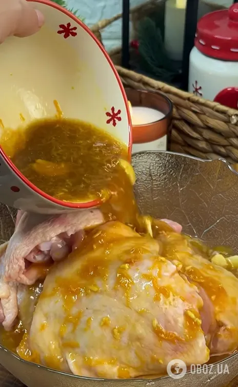 Сочные запеченные бедра с апельсином: мясо просто тает во рту