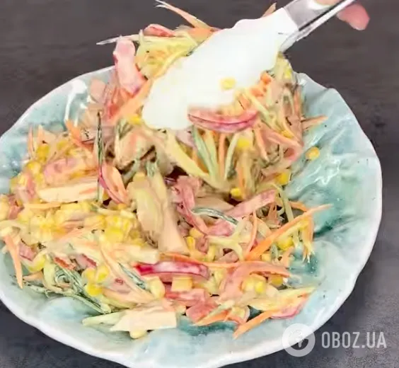 Салат "Сюрприз" для новорічного столу: варити для страви нічого не потрібно