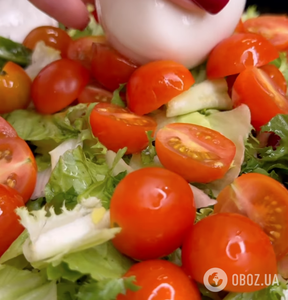 Легкий новогодний салат "Женский каприз"за 10 минут: делимся рецептом эффектного блюда