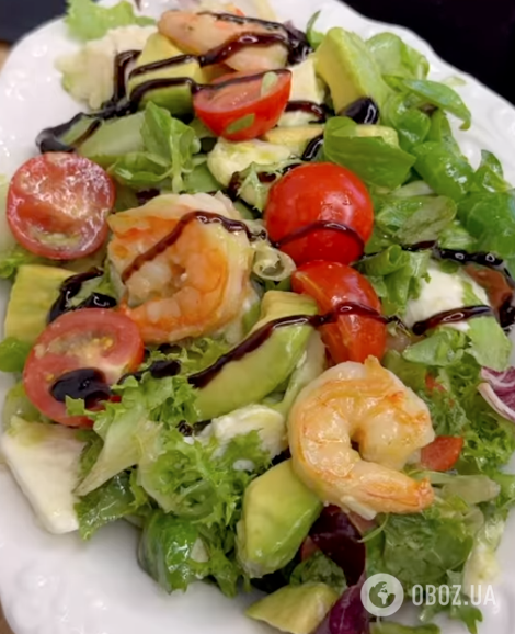 Новорічний салат з авокадо та креветками: рецепт легкої та дуже смачної страви