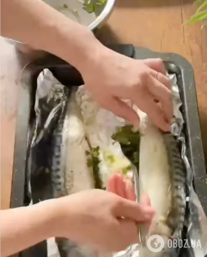 Как вкусно запечь скумбрию, чтобы рыба была без неприятного запаха: делимся рецептом