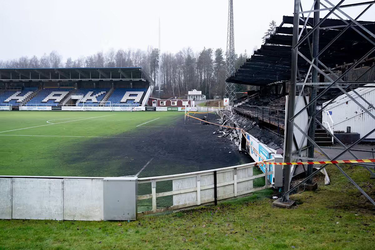 В Финляндии 15-летний футбольный фанат сжег легендарный стадион. Видео
