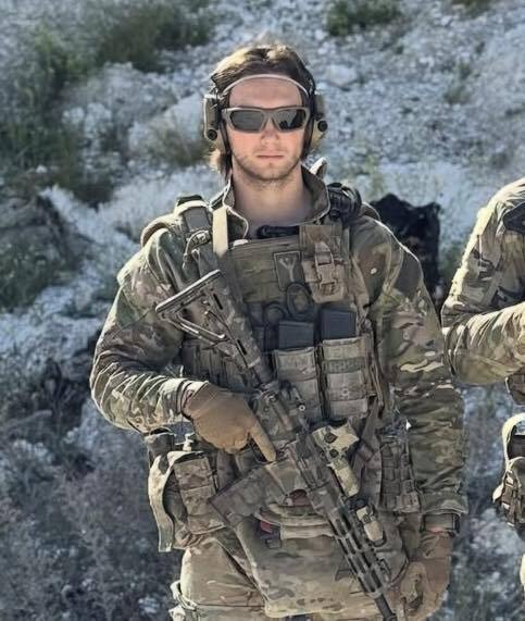 "Мав вийти з позиції, але не встиг": у боях за Україну загинув 21-річний захисник з позивним "Соєр". Фото