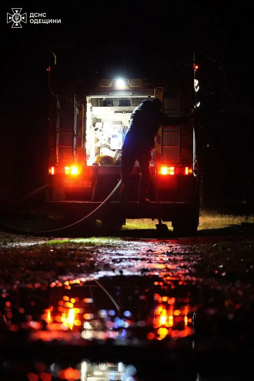 Окупанти атакували Україну трьома ракетами та 151 БПЛА: сили ППО збили 85  цілей