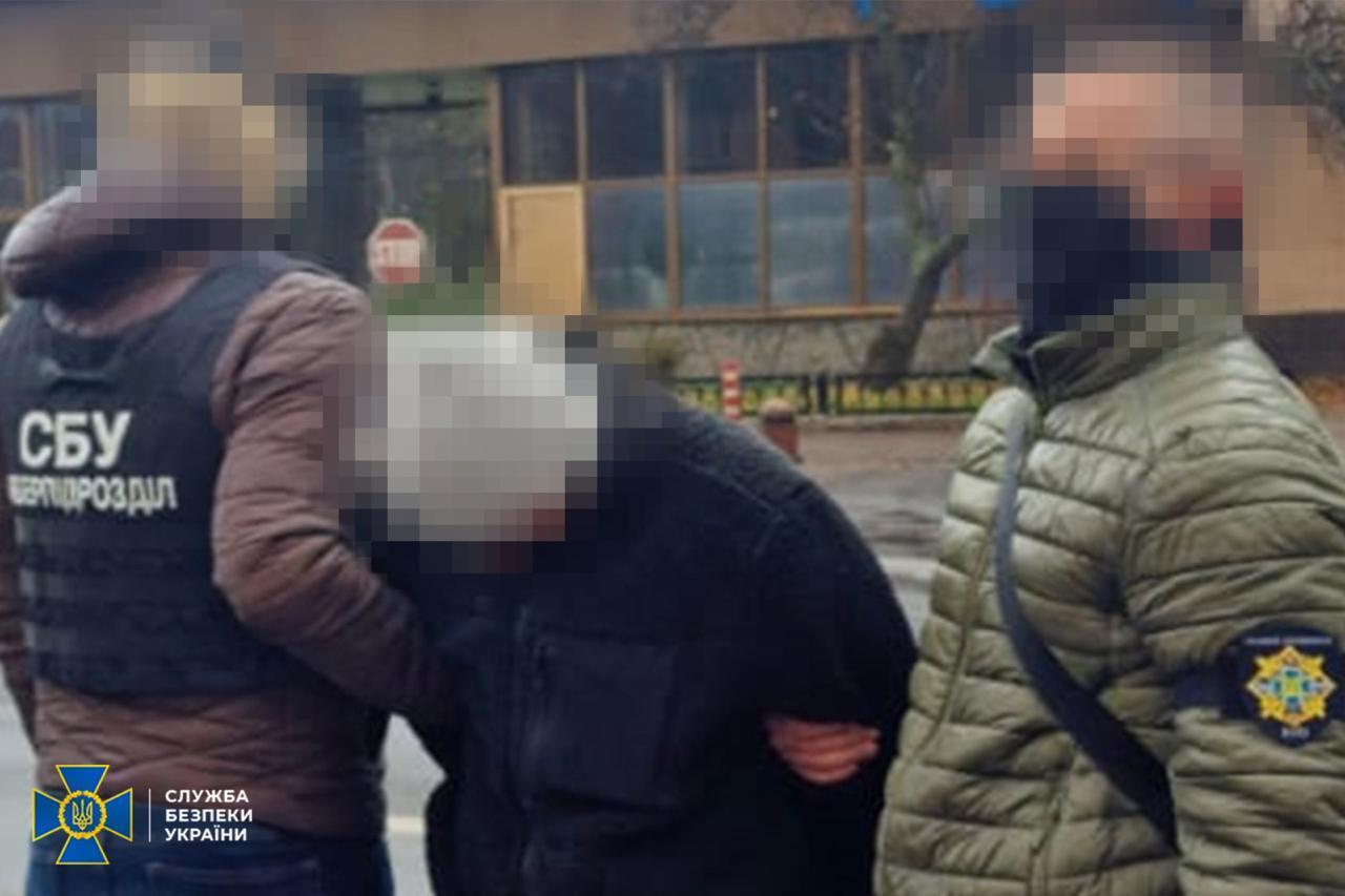 Готували обстріли РФ по ТЕЦ та ГЕС на Київщині: СБУ затримала двох ворожих агентів. Фото