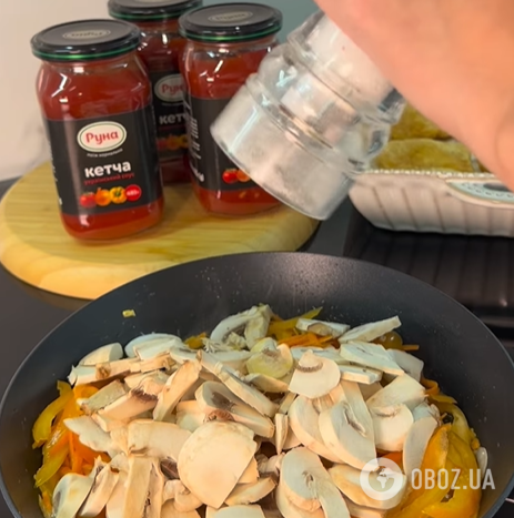 Как вкусно приготовить хек в духовке: добавьте зажарку из овощей и грибов