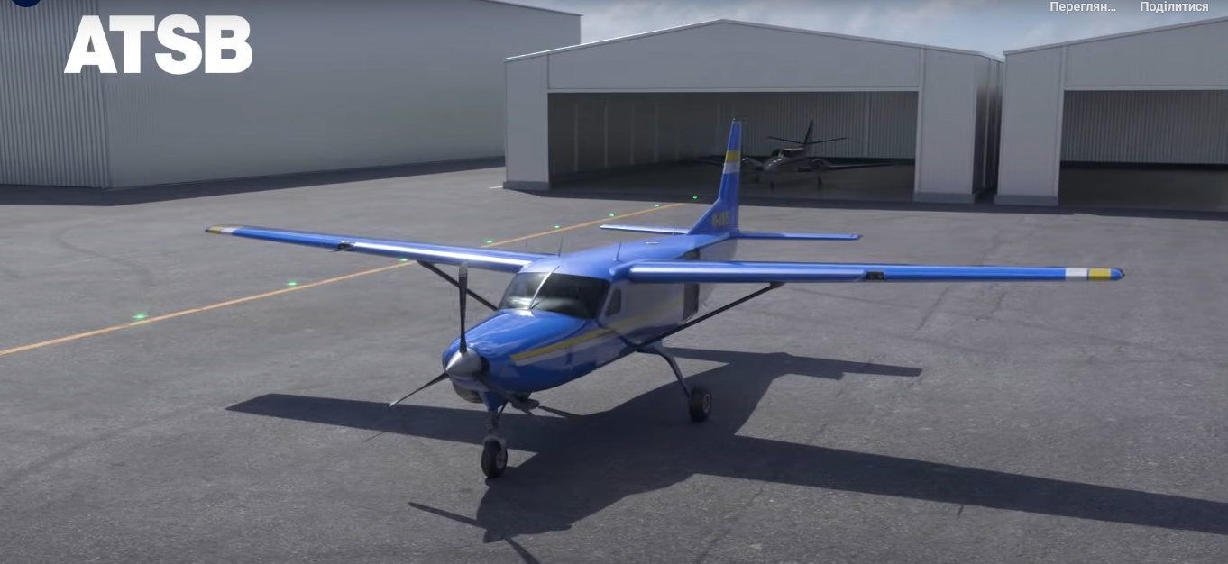 Парашутиста "намотало" на крило літака під час невдалого стрибка. Відео