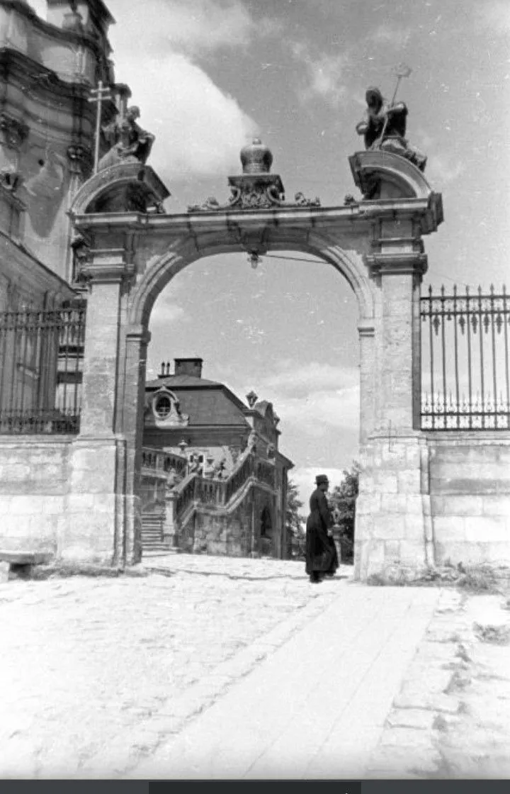 Львів у 30-х роках: у мережі показали архівні фото