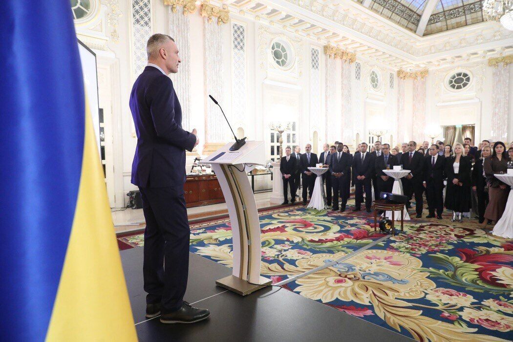 "Только вместе мы сможем остановить Путина": Кличко провел встречу с послами иностранных государств и представителями международных организаций