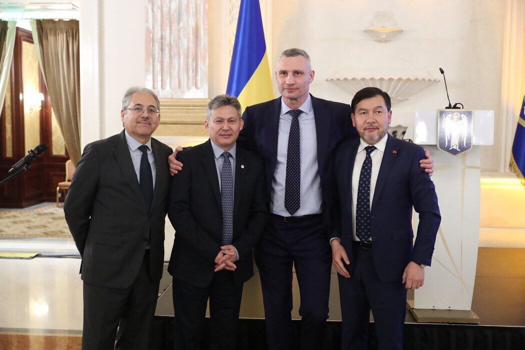 "Только вместе мы сможем остановить Путина": Кличко провел встречу с послами иностранных государств и представителями международных организаций