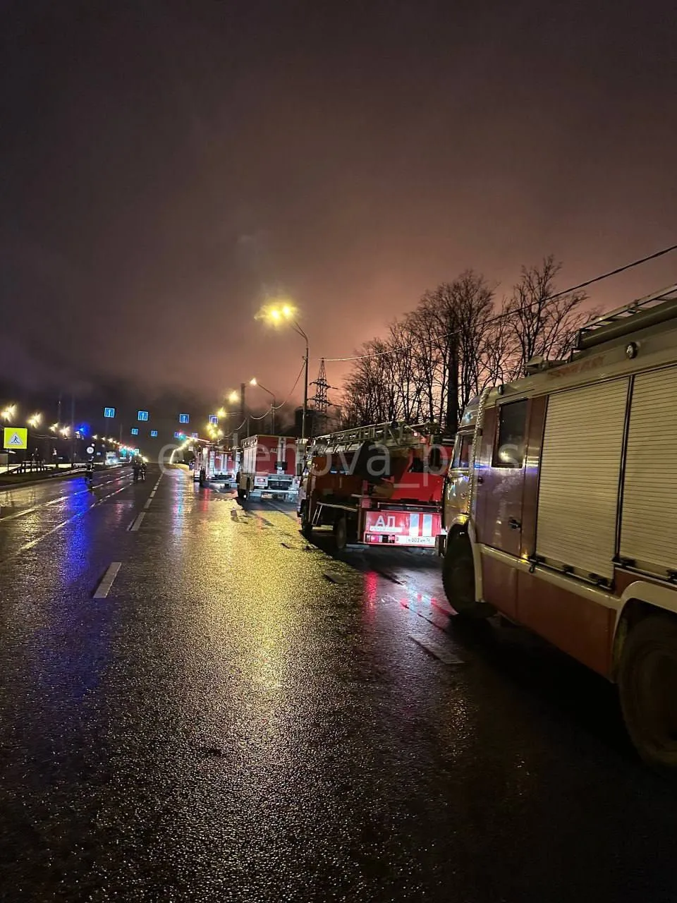 Заграву видно здалеку: дрони атакували НПЗ у російському Ярославлі. Відео