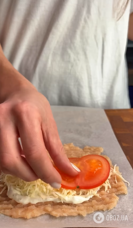 Смачні курячі конвертики в духовці: ділимось рецептом страви на будь-який випадок