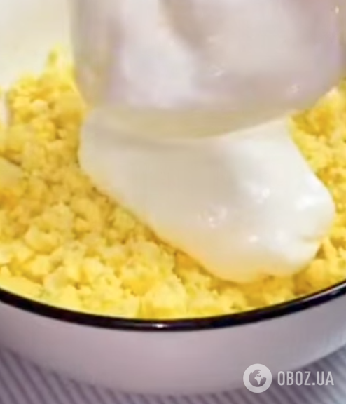 Дієтичний майонез із варених жовтків для святкових легких салатів: готується соус елементарно