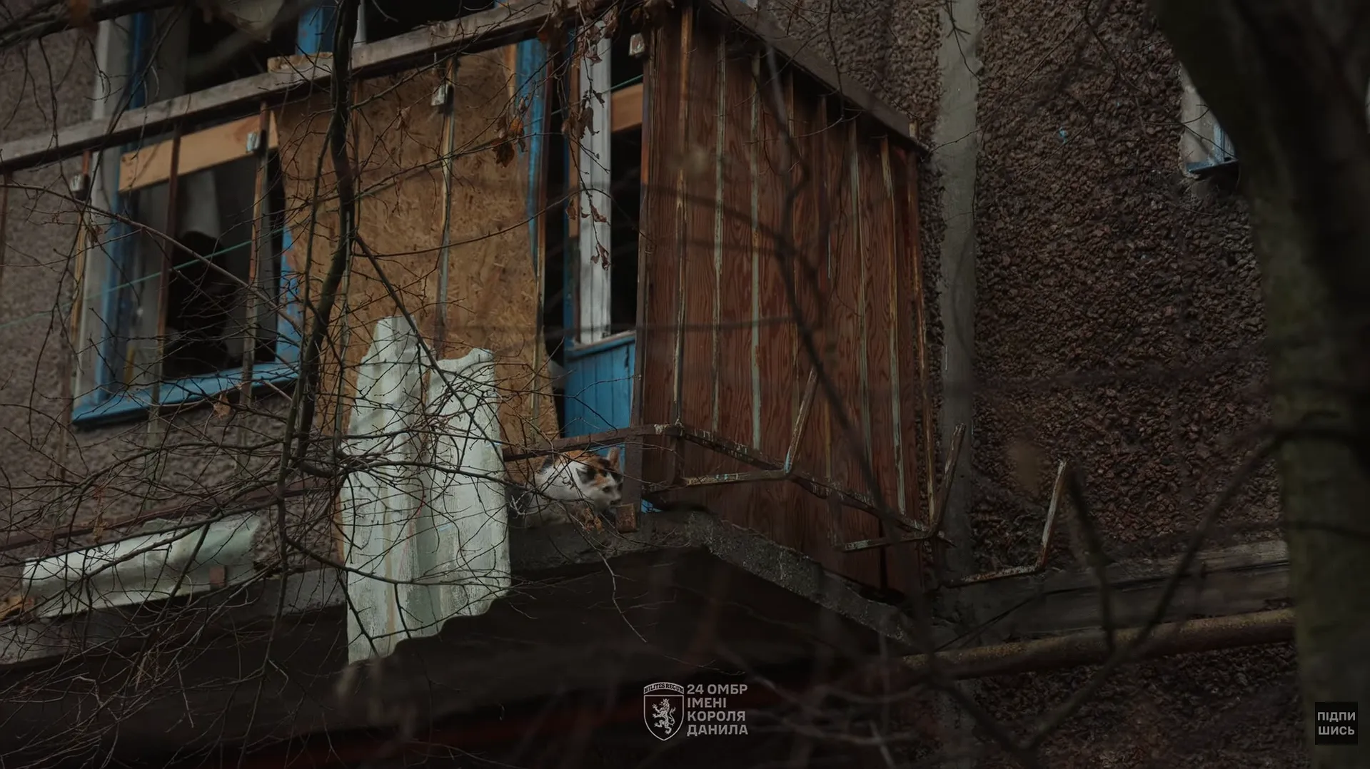 Знищені будинки і могили в дворах: як зараз виглядає понівечена ворогом Костянтинівка. Відео