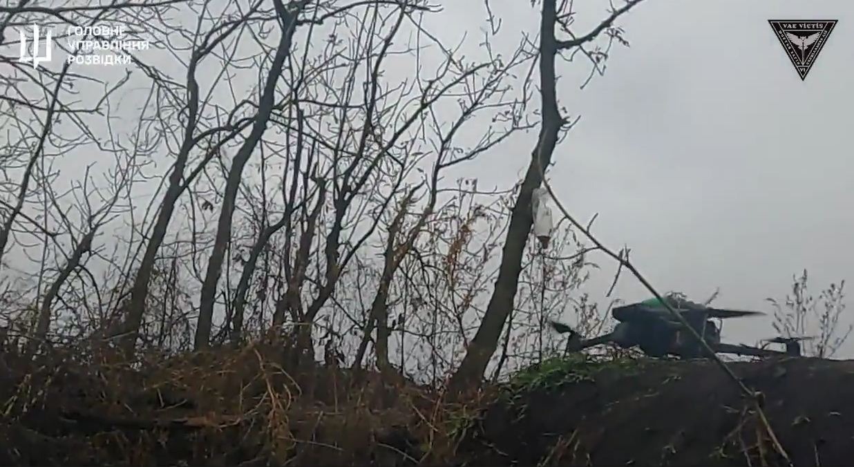 У ГУР показали ексклюзивні кадри штурмових дій на Покровському напрямку: вдалось покращити тактичне положення. Відео