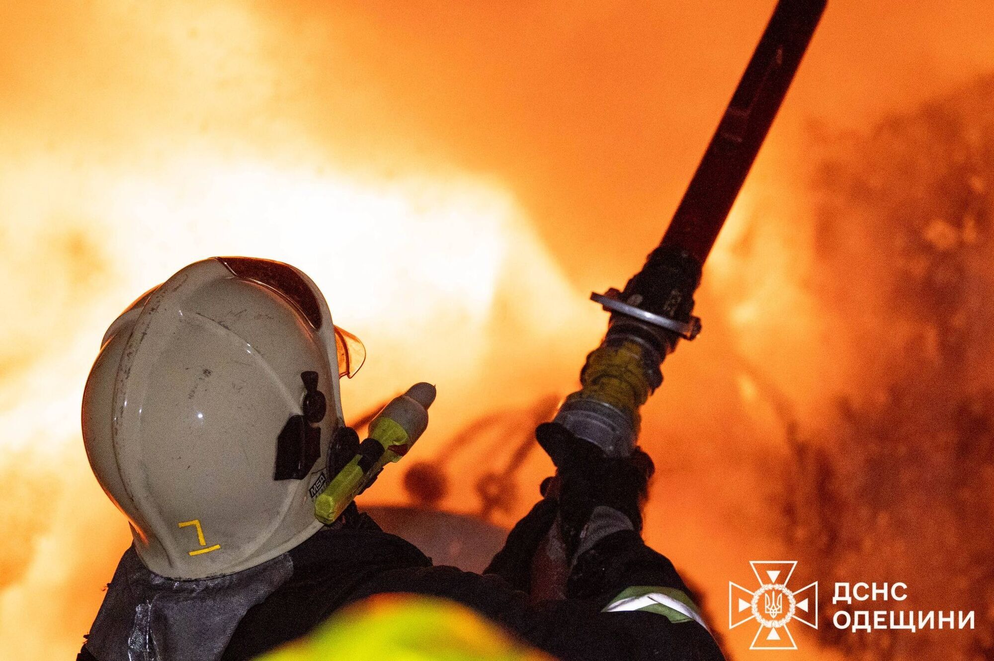 Одещина пережила одну з наймасованіших  атак ворога: пошкоджено обʼєкти енергетики, є постраждалі. Фото