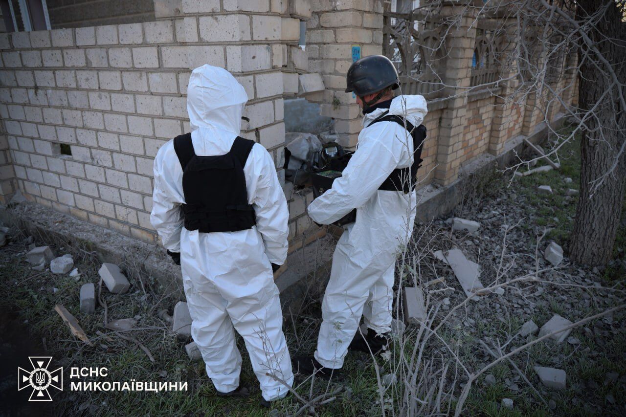 На Миколаївщині кількість постраждалих внаслідок атаки РФ зросла до пʼяти: що відомо про наслідки. Фото і відео