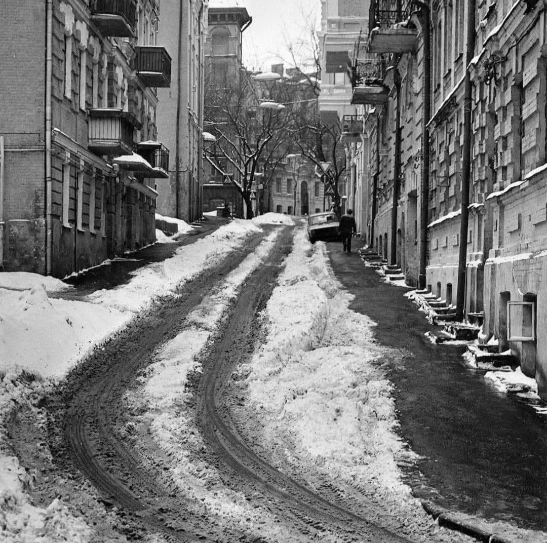 Сугробы снега и мороз: как выглядела настоящая зима в Киеве в 1990-х годах. Архивные фото