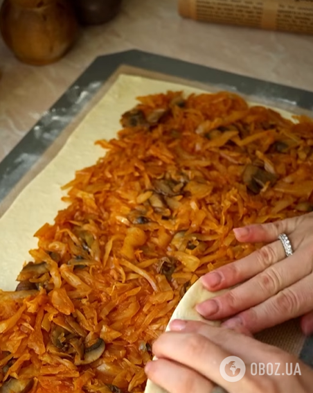 Вкусный пирог с капустой без заморочки: в основе слоеное тесто