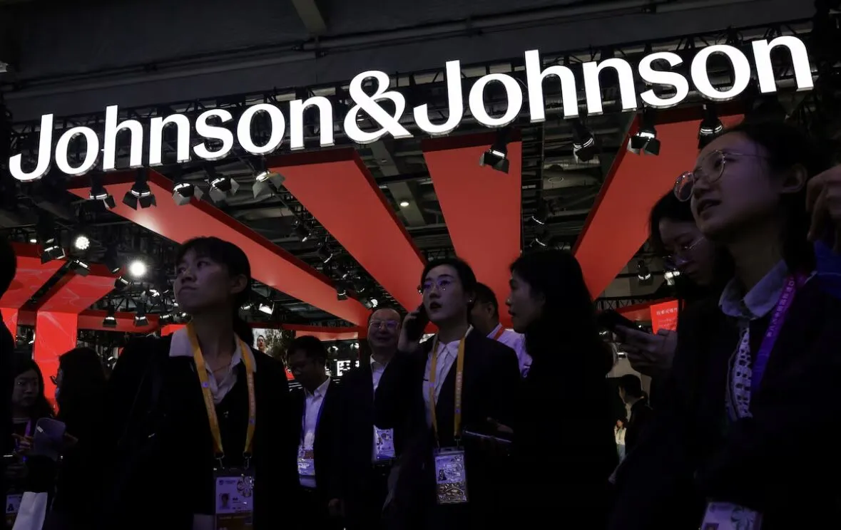 Роками продавала небезпечний тальк: у США суд присяжних покарав компанію Johnson & Johnson