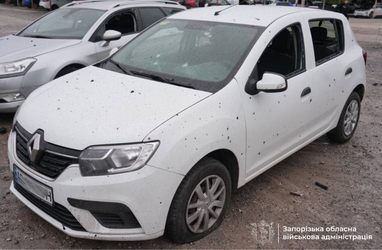 Росія атакувала Запоріжжя КАБами: приліт стався біля супермаркету. Фото і відео