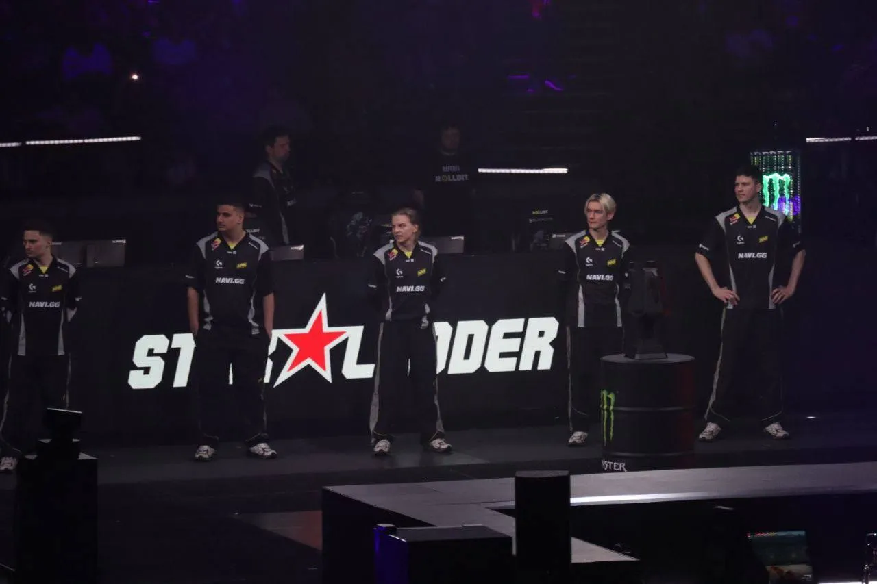 NAVI не пробились в финал киберспортивного турнира: сколько заработали бы за победу