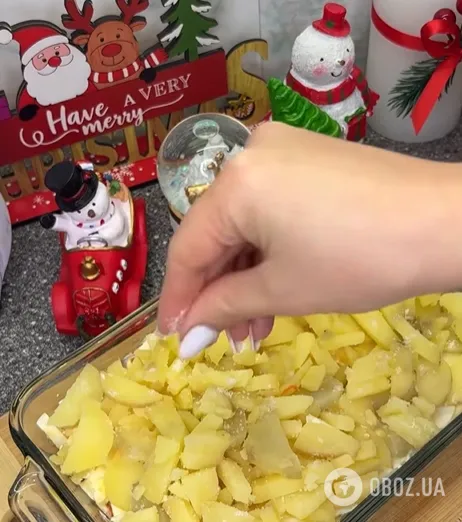 Кто не любит сельдь: как приготовить салат "Шуба" с курицей