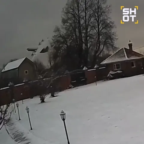 У Росії важкий транспортний літак Ан-22 "Антей" розвалився у повітрі: всі загинули