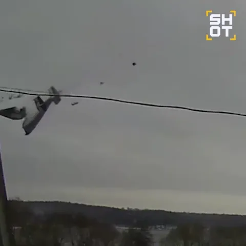 У Росії важкий транспортний літак Ан-22 "Антей" розвалився у повітрі: всі загинули