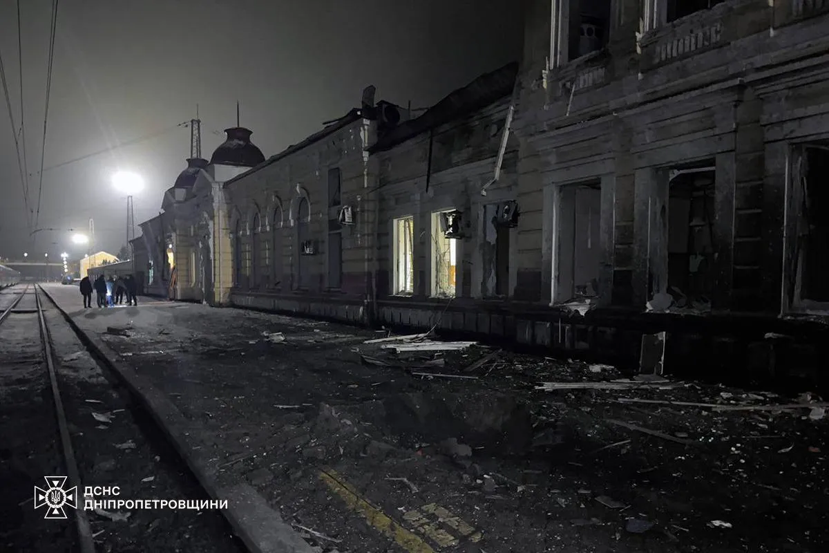 Окупанти атакували Дніпропетровщину: пошкоджено інфраструктуру, є постраждалі. Фото