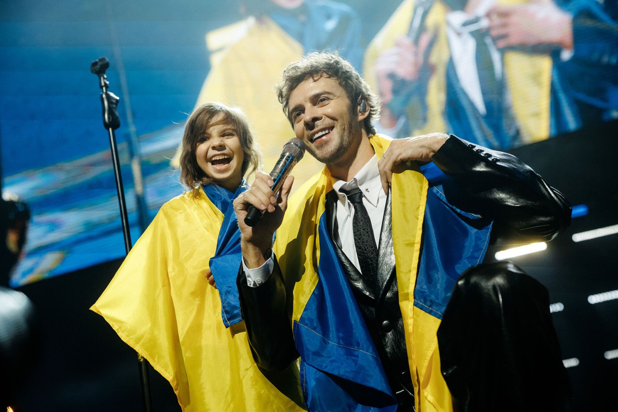 Справжні зірки сяють попри блекаути: чому соцмережі досі обговорюють концерт Макса Барських у Києві