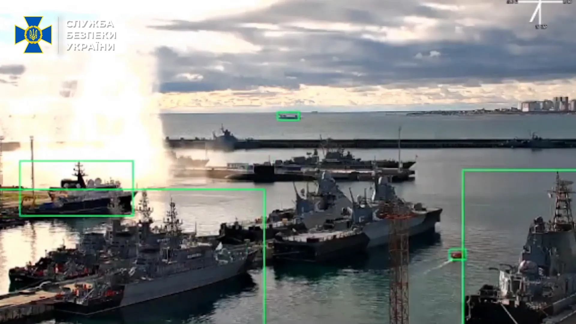 Був носієм крилатих ракет "Калібр": СБУ уразила російський підводний човен у Новоросійську. Відео