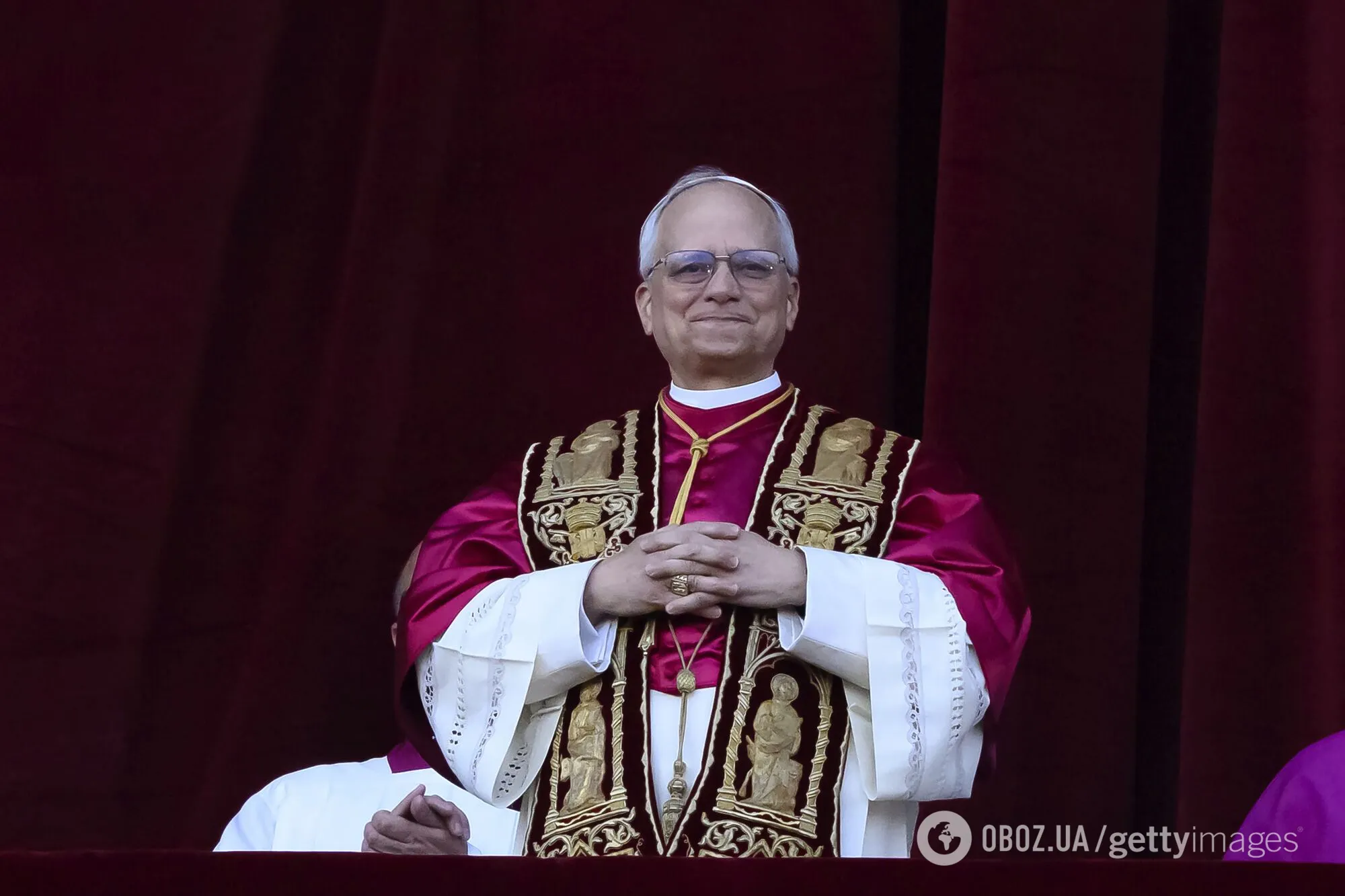 Папа Римский стал одним из самых стильных людей 2025 года: топ-5 образов Льва XIV, которые поразили журнал Vogue