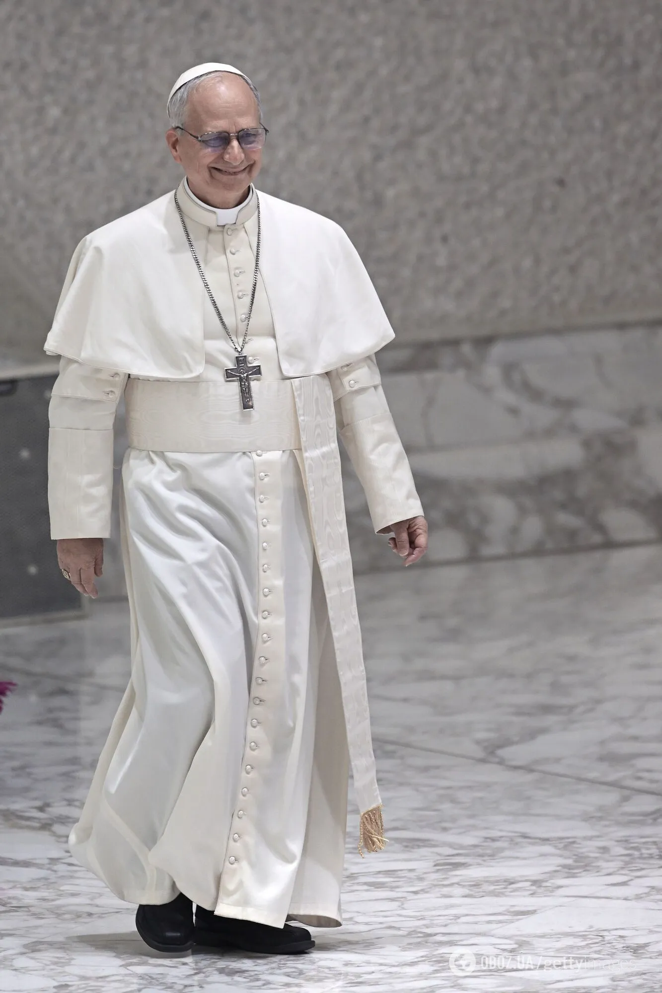 Папа Римський став одним із найстильніших людей 2025 року: топ-5 образів Лева XIV, які вразили журнал Vogue