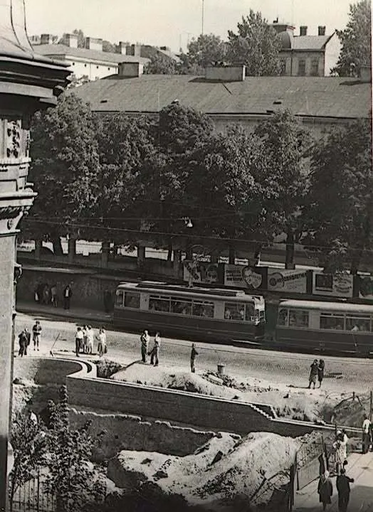 У мережі показали дорожні роботи у Львові 100 років тому. Фото