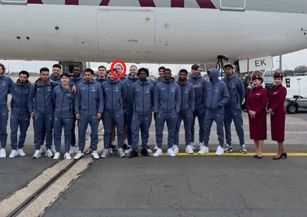 ПСЖ познущався з воротаря збірної Росії, стерши його з командного фото