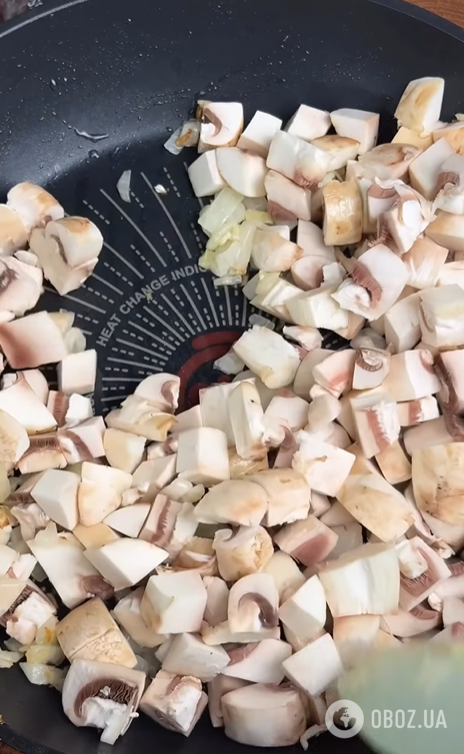 Сочные гнезда из фарша для сытного обеда: добавьте грибы, овощи и много сыра