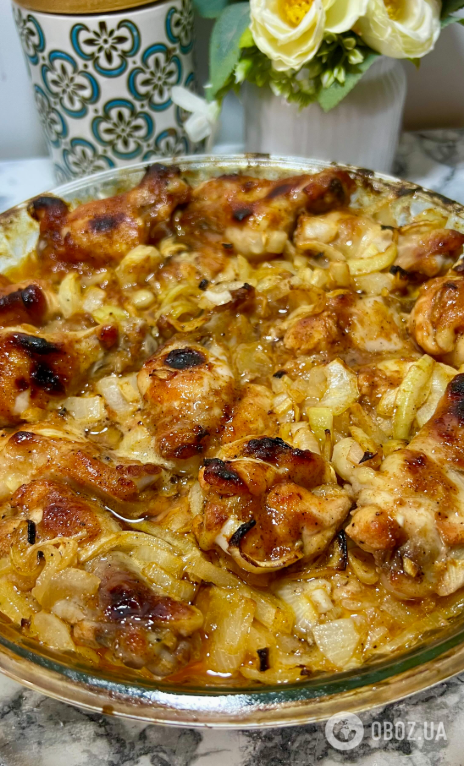 Зимний вариант ароматных запеченных крыльев: какой сезонный фрукт можно добавить