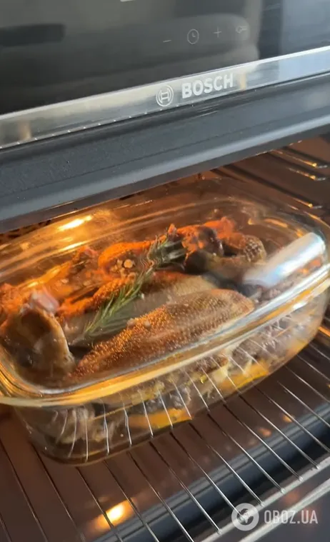 Утка в духовке, как из печи: делимся рецептом на праздники