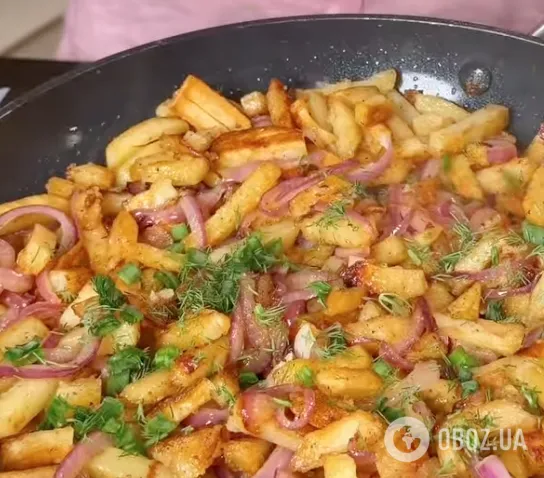 Уся справа в борошні: як правильно смажити і що додати в картоплю, щоб вона не горіла, була хрусткою і не сирою