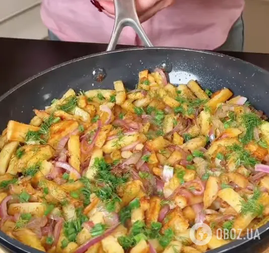 Уся справа в борошні: як правильно смажити і що додати в картоплю, щоб вона не горіла, була хрусткою і не сирою