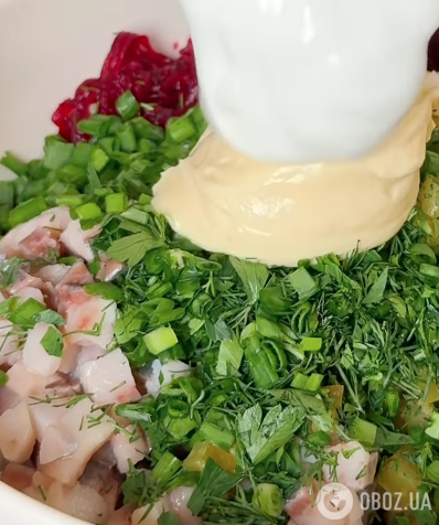 Новорічний салат із буряка "Рожевий фламінго": смачніший і простіший, ніж "Шуба"