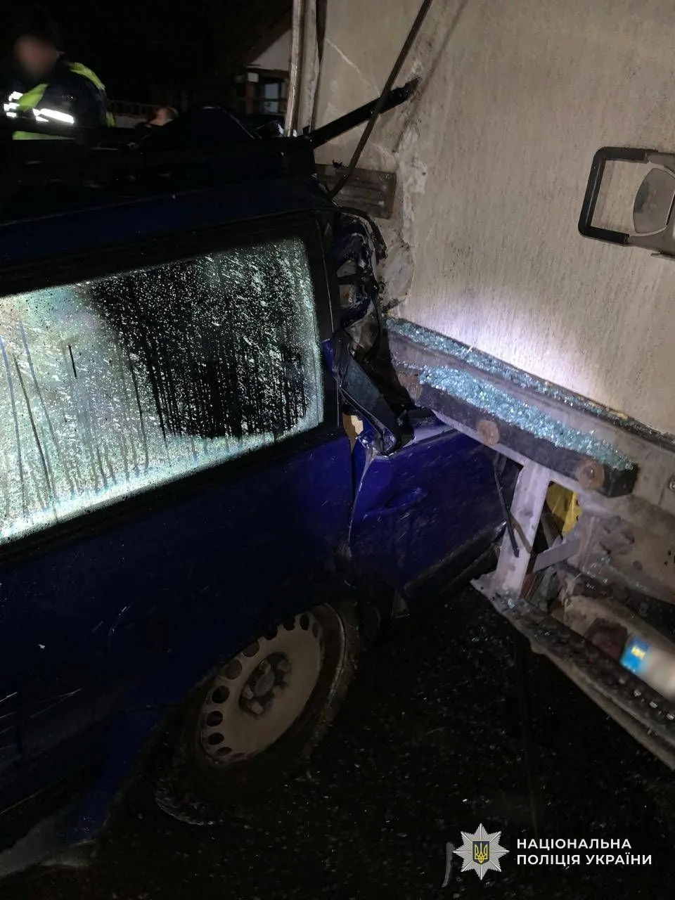 За кермом був 15-річний хлопець: на Закарпатті у ДТП загинула школярка. Фото і відео