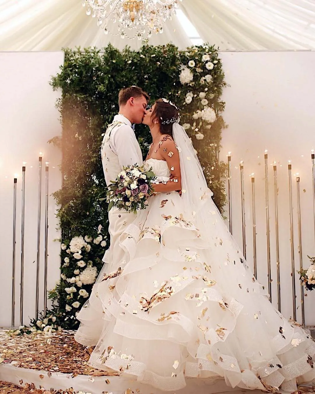 Найкрасивіша пара українського спорту пройшла через сльози і лікарів і чекає на малюка: після знайомства легкоатлетка і плавець не бачились 5 років