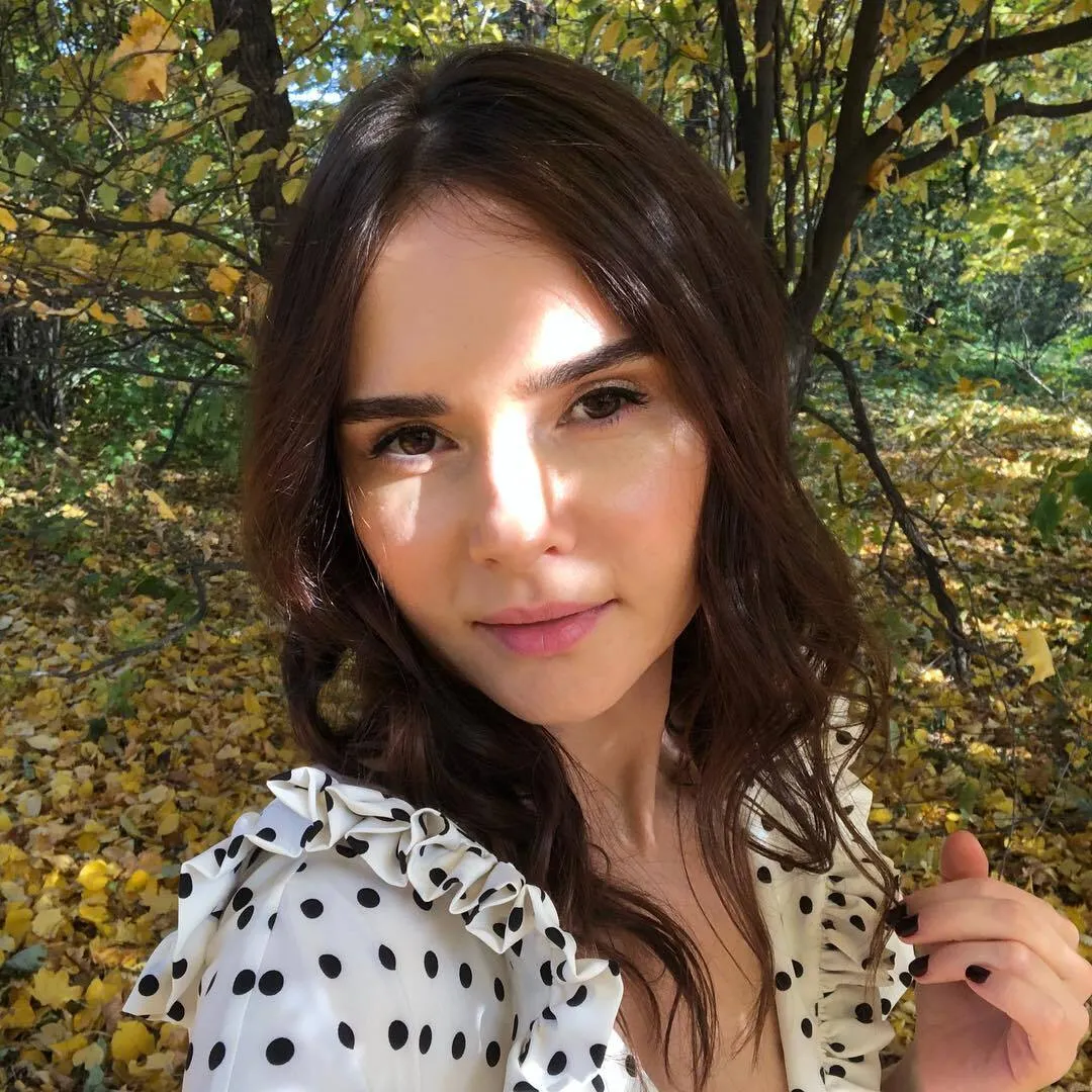 "Это был страшный период". 43-летняя актриса Елена Лавренюк рассказала об ужасной ошибке косметолога, которая изуродовала ее лицо