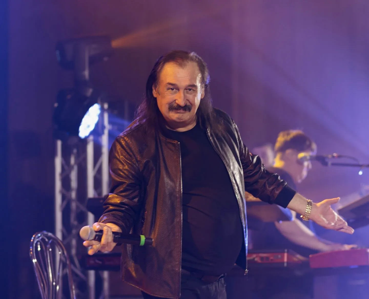 "Он не хотел давать на это согласие". Павел Зибров раскрыл имя телеведущей, с которой началась бешеная популярность Степана Гиги