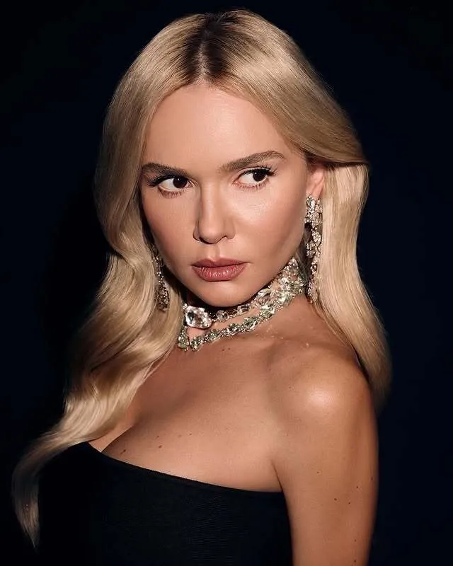 "Это был страшный период". 43-летняя актриса Елена Лавренюк рассказала об ужасной ошибке косметолога, которая изуродовала ее лицо