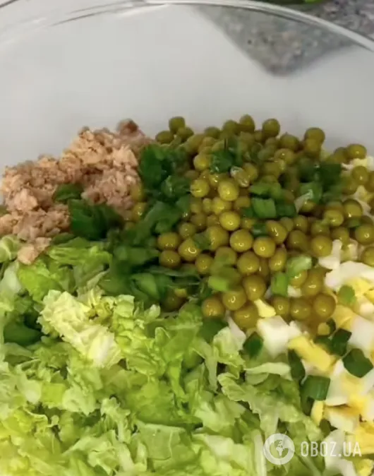 Легкий салат из пекинской капусты и тунца: рецепт идеального блюда, когда гости на пороге