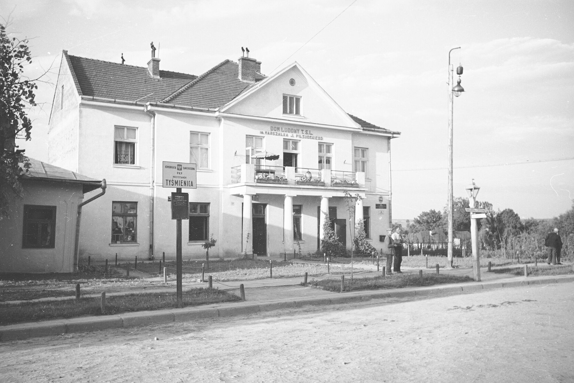 Тысменица в 30-х годах: редкие старые фото Прикарпатья