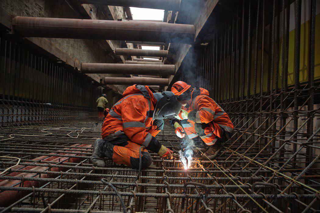 Роботи ведуться цілодобово: Кличко показав будівництво метро на Виноградар